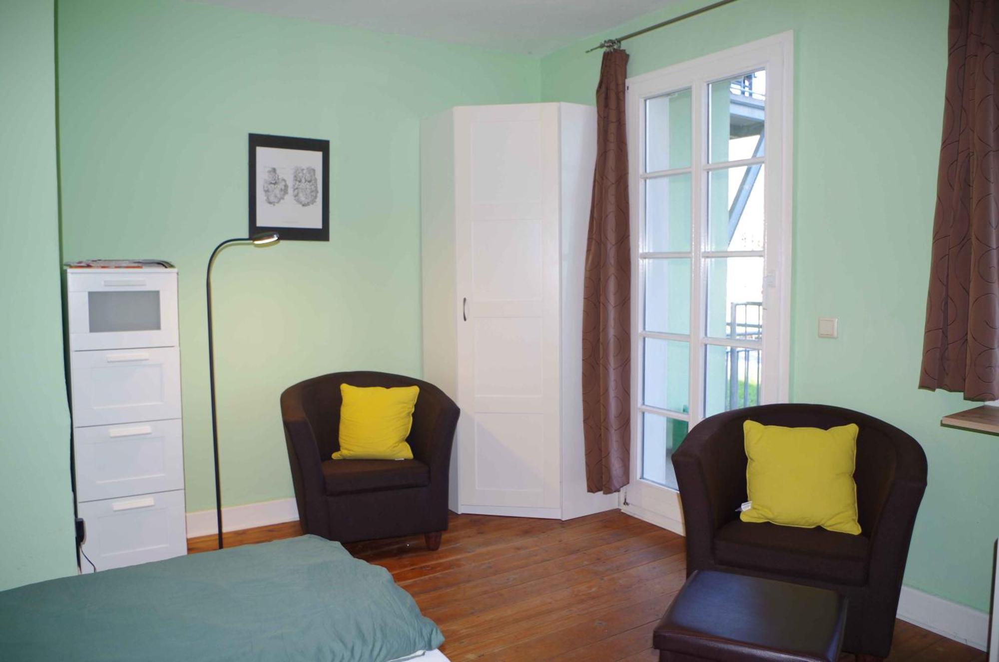Ferien-Wohnung Am Menzer-Park Неккаргемюнд Экстерьер фото